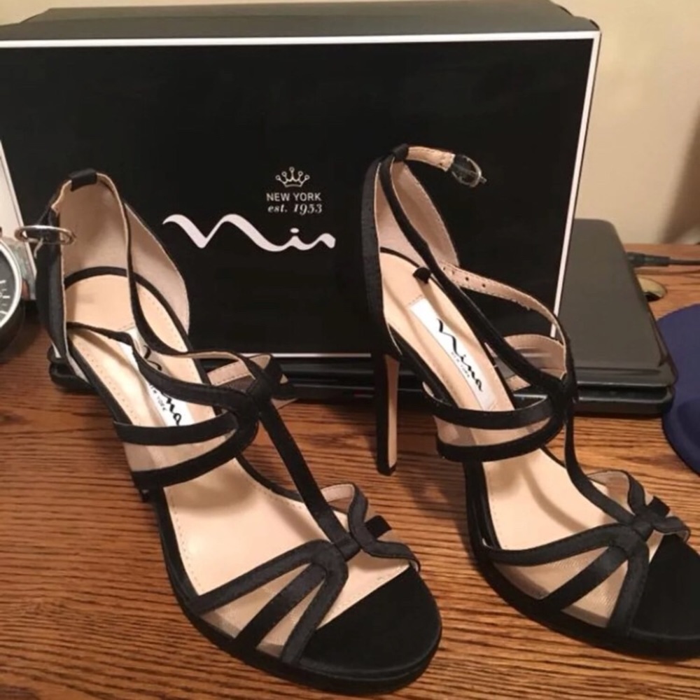 Nina pumps